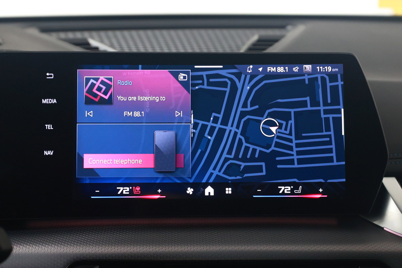 Certified 2025 BMW X1 M35i w/ Premium Package image 18