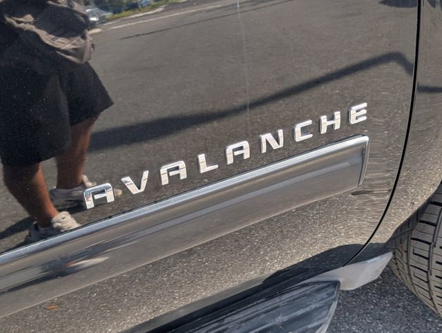 Used 2013 Chevrolet Avalanche LT image 13