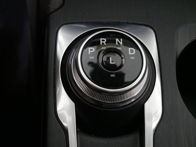 Certified 2025 Ford Escape Platinum AWD/4WD image 22
