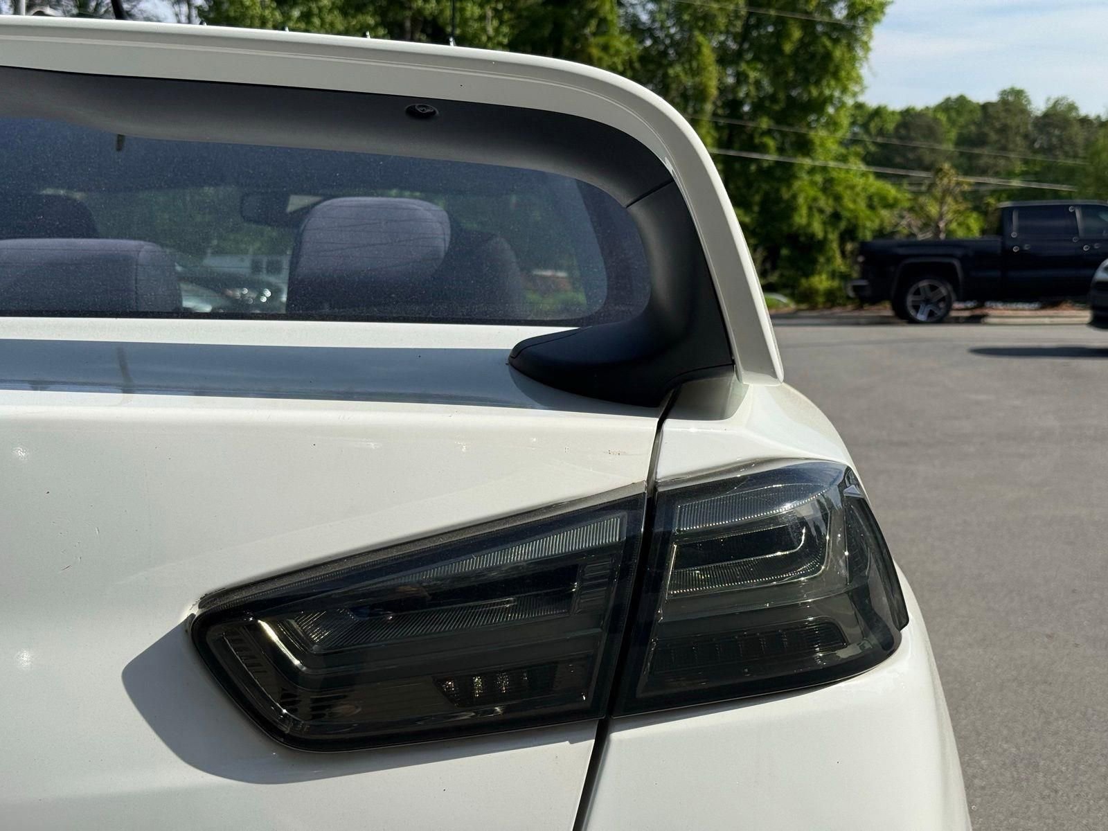 Used 2011 Mitsubishi Lancer Evolution GSR image 11