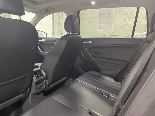 Used 2018 Volkswagen Tiguan SE image 15