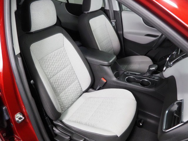 Used 2022 Chevrolet Equinox LT FWD image 2