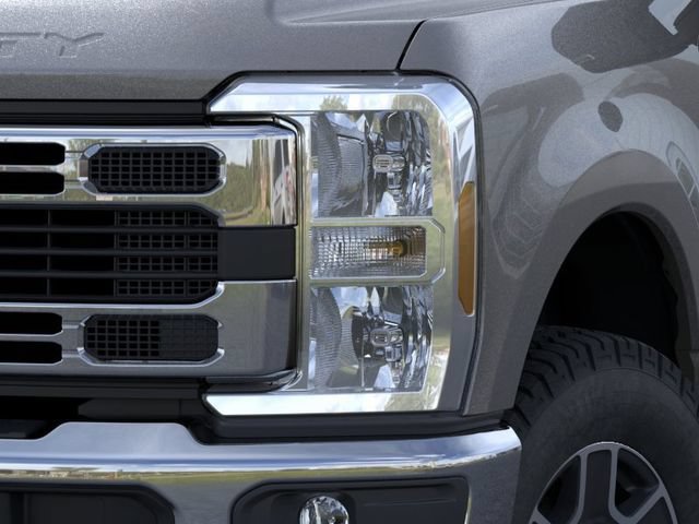 Used 2025 Ford F350 XLT AWD/4WD image 18