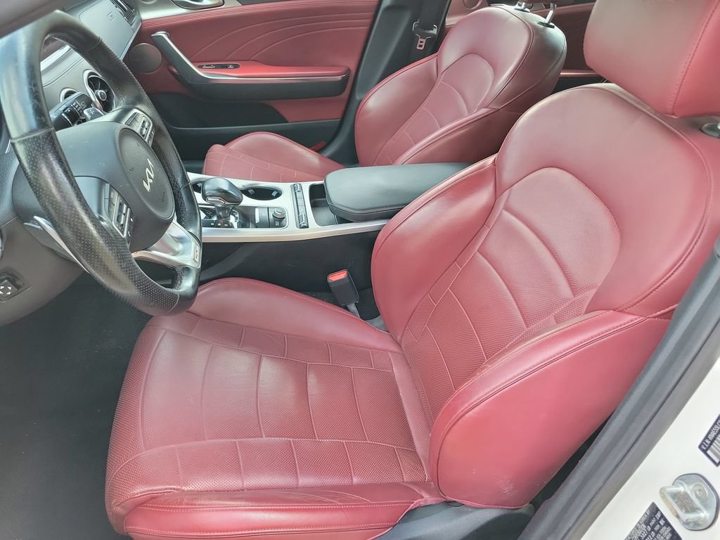 Used 2022 Kia Stinger GT2 w/ Red Interior Color Package RWD image 13