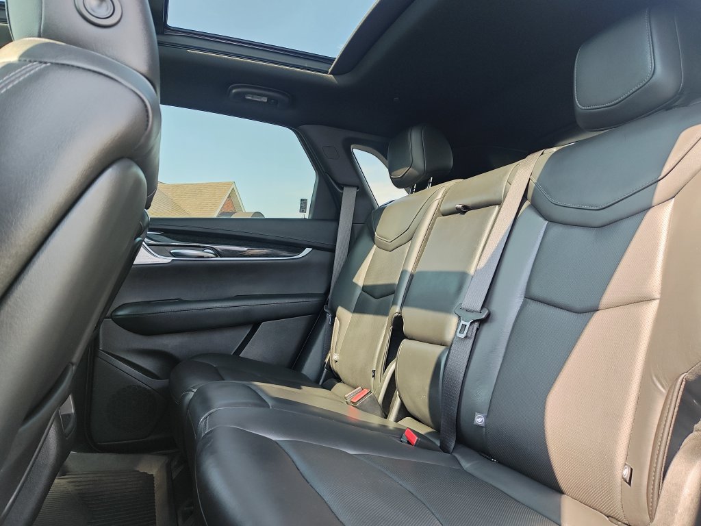 Used 2020 Cadillac XT5 Premium Luxury w/ LPO, Floor Liner Package AWD/4WD image 16