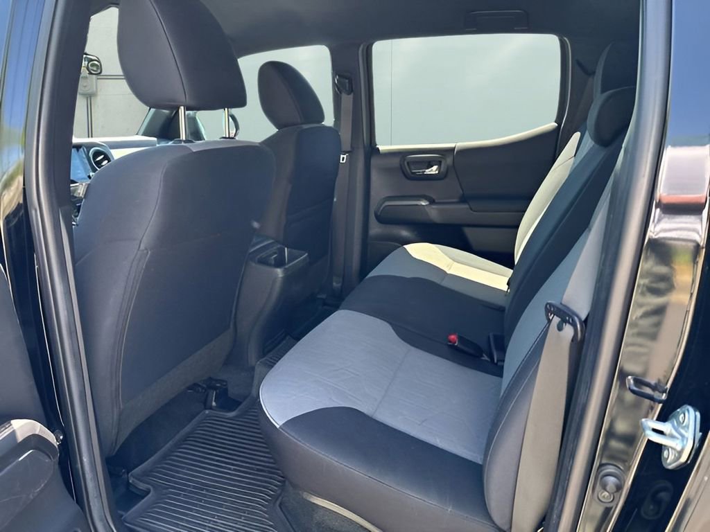 Used 2023 Toyota Tacoma TRD Off-Road image 36