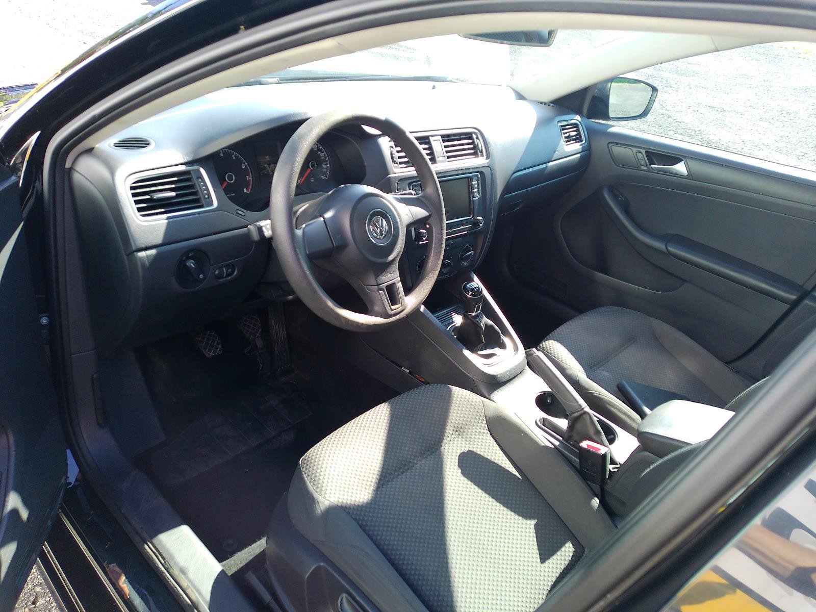 Used 2014 Volkswagen Jetta S FWD image 4