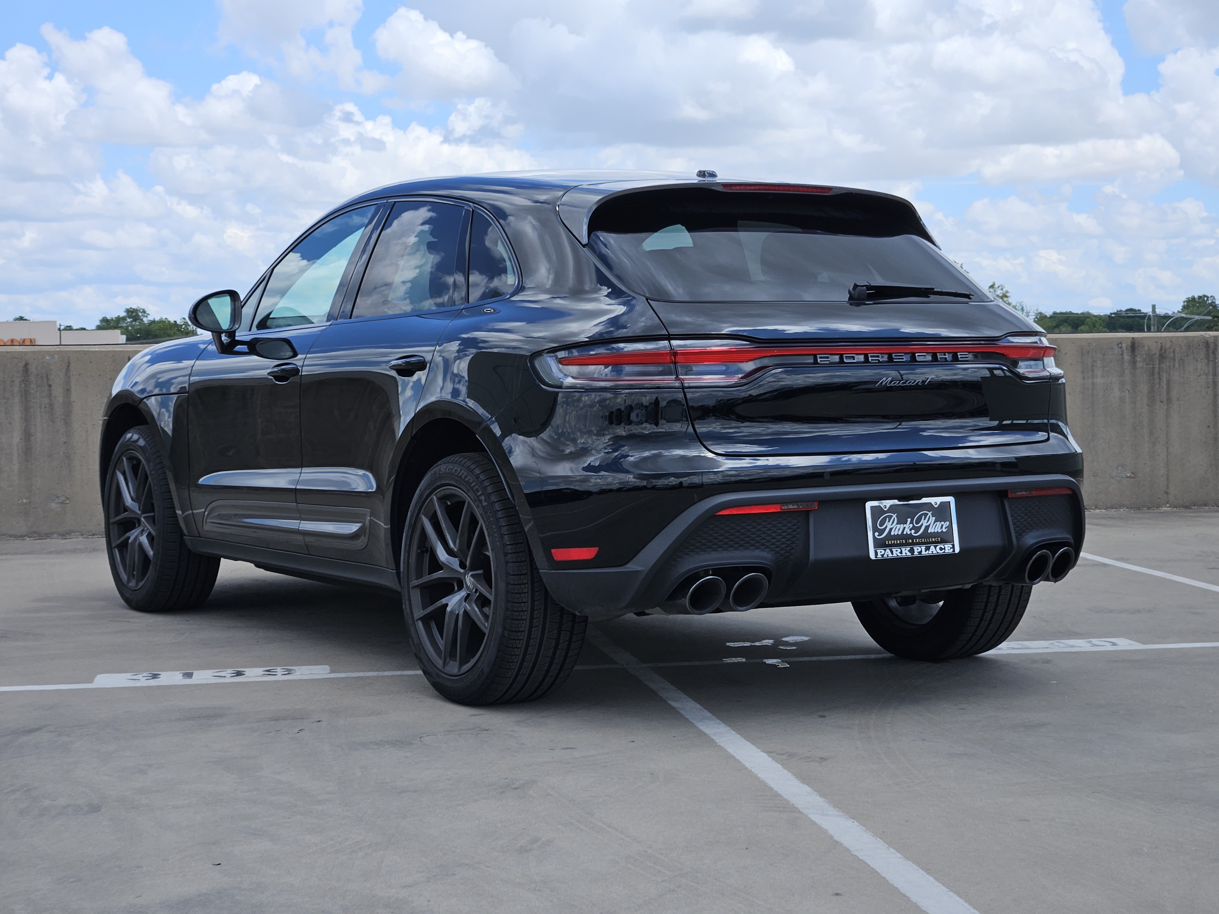 Certified 2026 Porsche Macan Turbo AWD/4WD image 3
