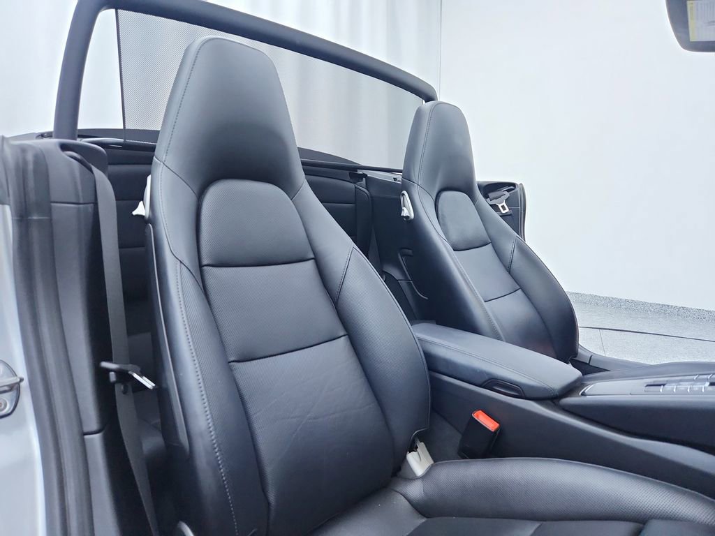 Used 2017 Porsche 911 Carrera 4S image 31