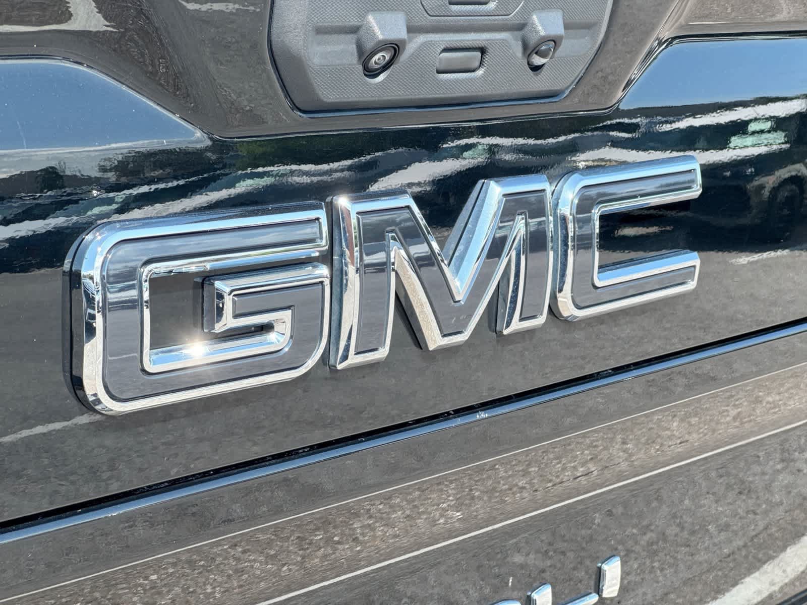 Used 2024 GMC Sierra 3500 Denali Ultimate AWD/4WD image 18