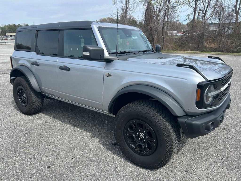 Used 2023 Ford Bronco Wildtrak image 9