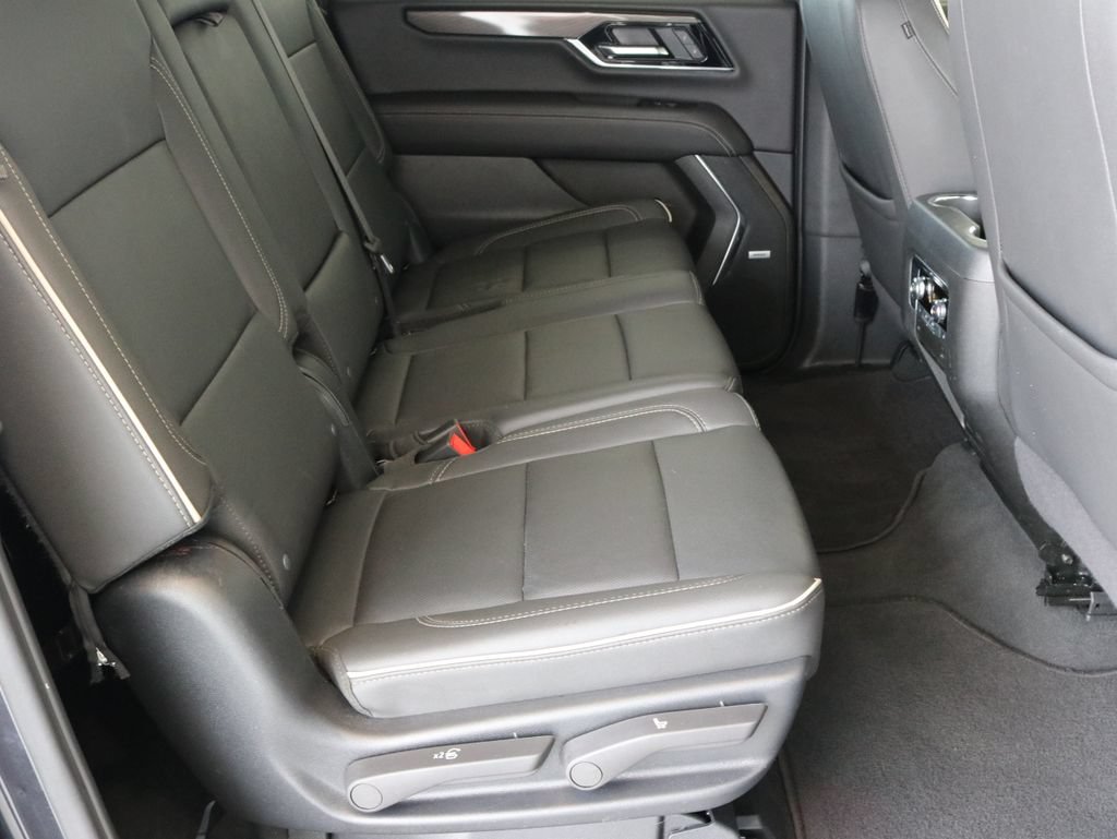 Used 2025 GMC Yukon XL Elevation AWD/4WD image 41