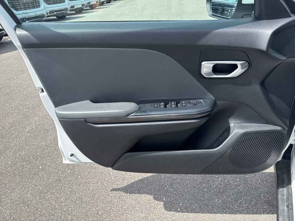Used 2025 Kia K4 FWD image 21