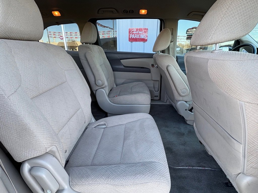 Used 2016 Honda Odyssey LX image 15