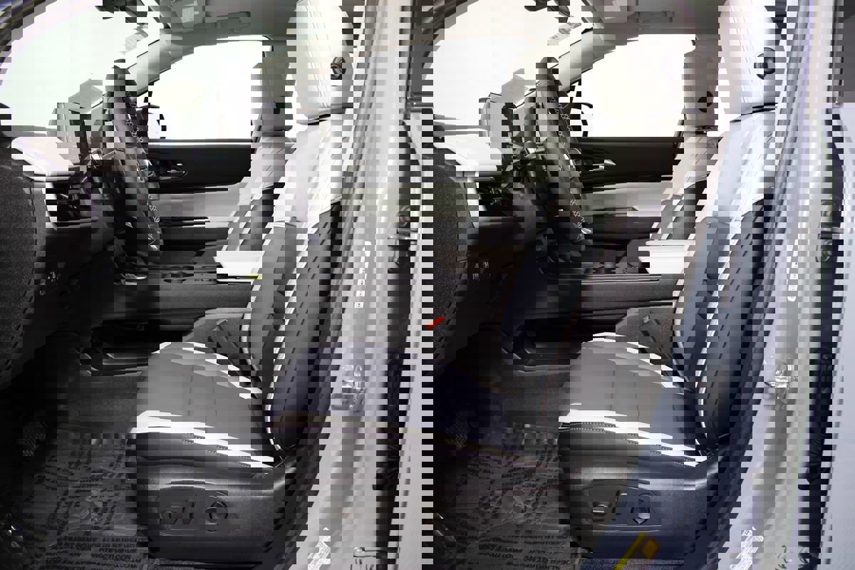 Used 2025 Honda Prologue Touring image 9