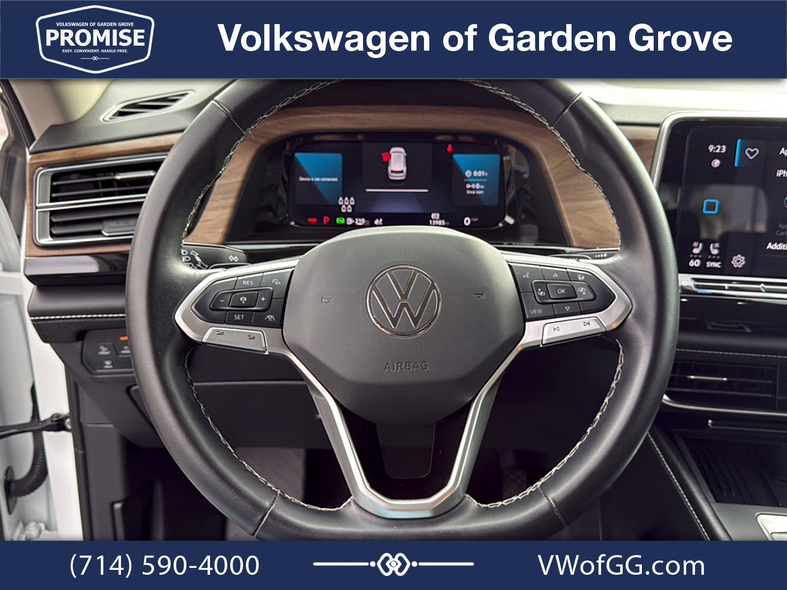 Used 2025 Volkswagen Atlas SE FWD image 18