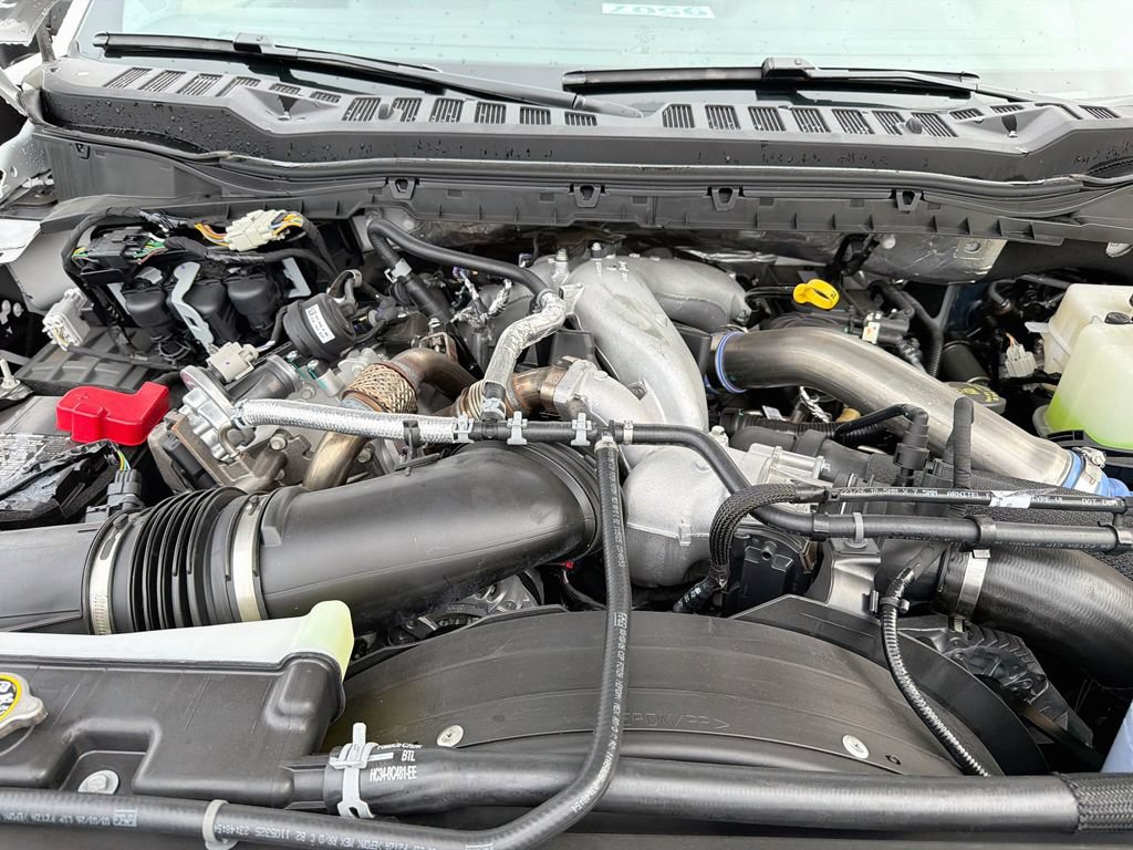 New 2026 Ford F550 4x4 Crew Cab image 13