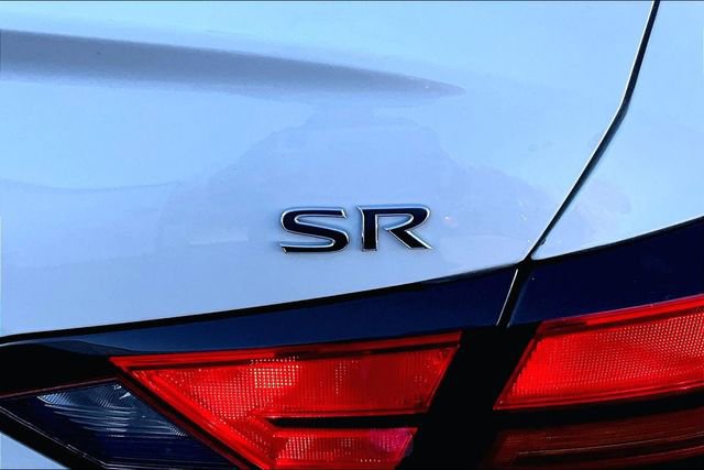 Used 2021 Nissan Altima 2.5 SR w/ SR Premium Package image 23