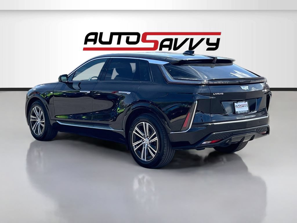 Used 2025 Cadillac Lyriq Luxury AWD/4WD image 5