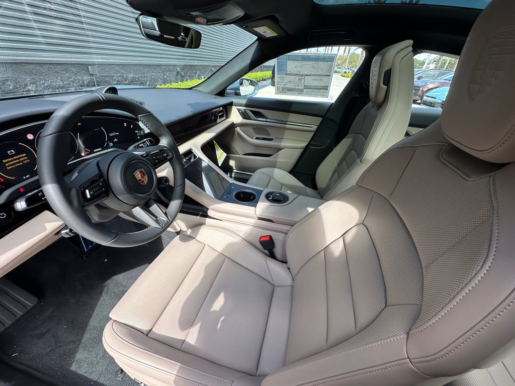 Used 2026 Porsche Taycan 4S AWD/4WD image 4