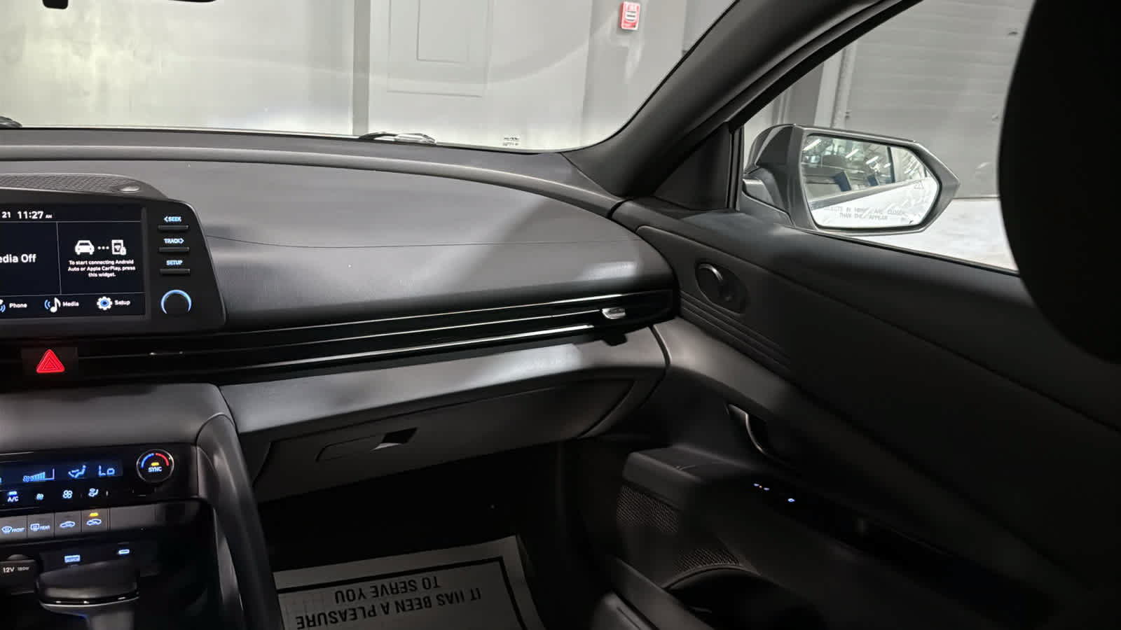 Used 2025 Hyundai Elantra Sport FWD image 23