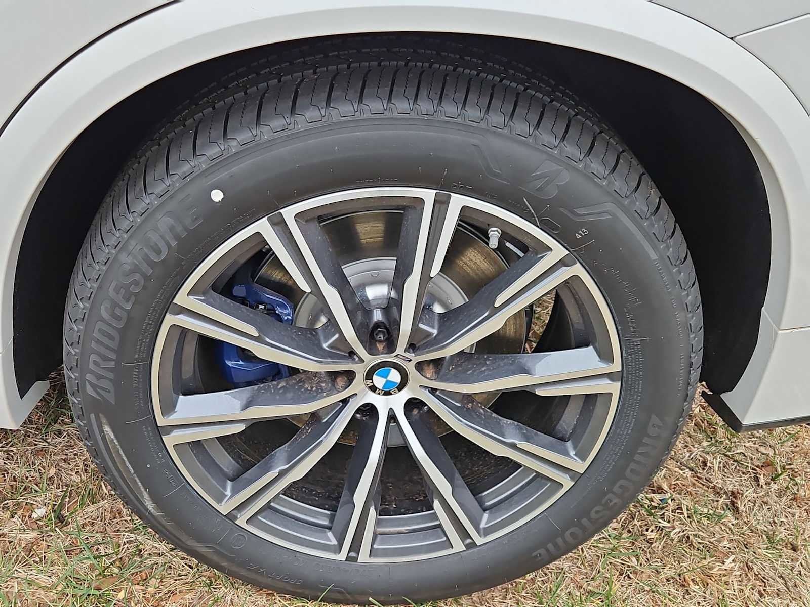 New 2026 BMW X5 M60i image 13