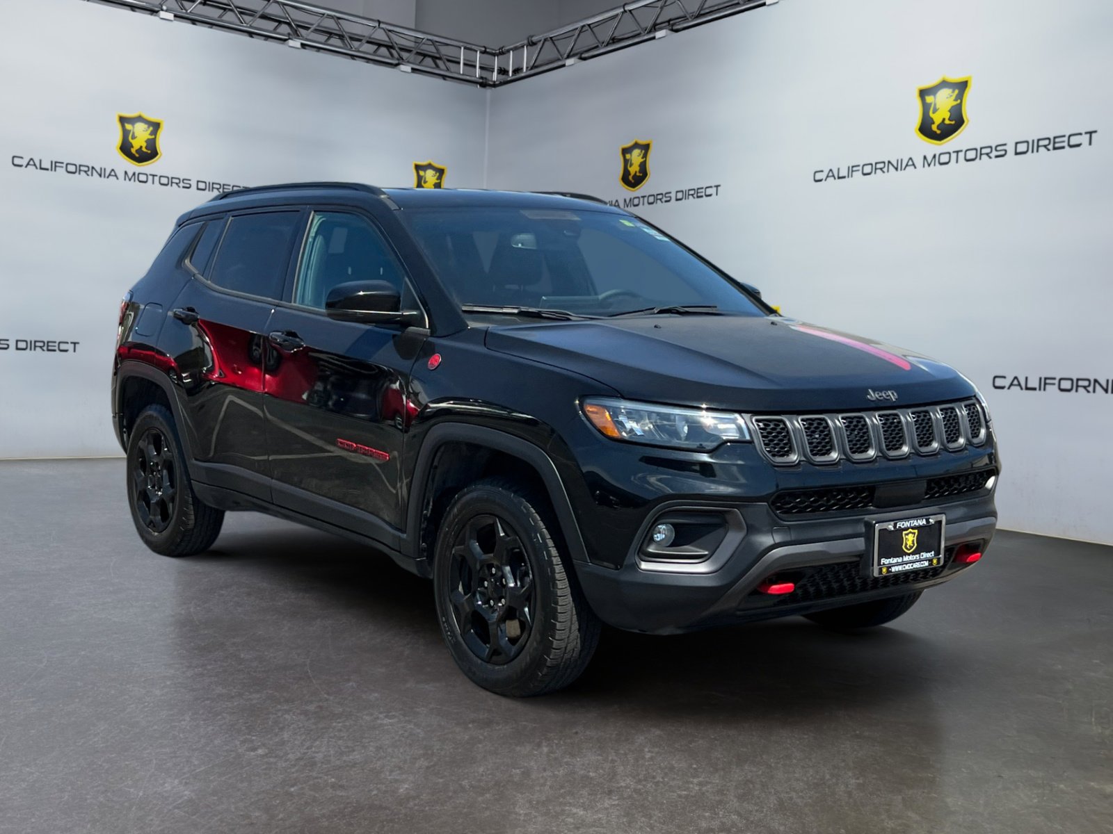 Used 2023 Jeep Compass Trailhawk image 7