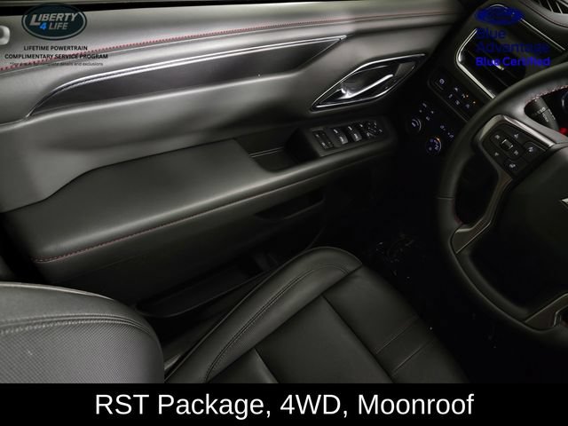 Used 2024 Chevrolet Suburban RST w/ Luxury Package AWD/4WD image 31