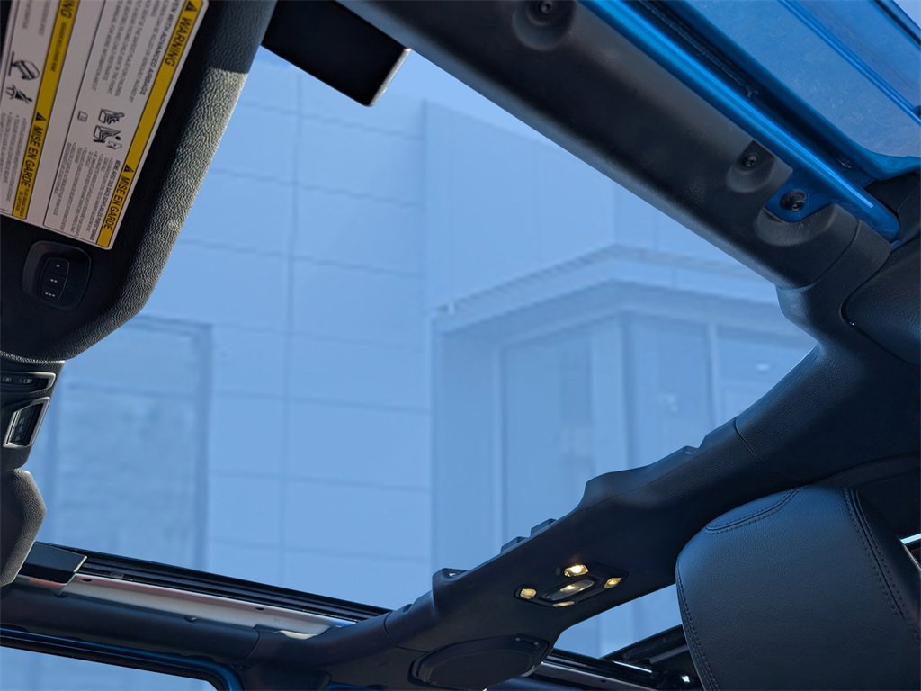 Used 2022 Jeep Wrangler Unlimited Rubicon w/ Steel Bumper Group image 14