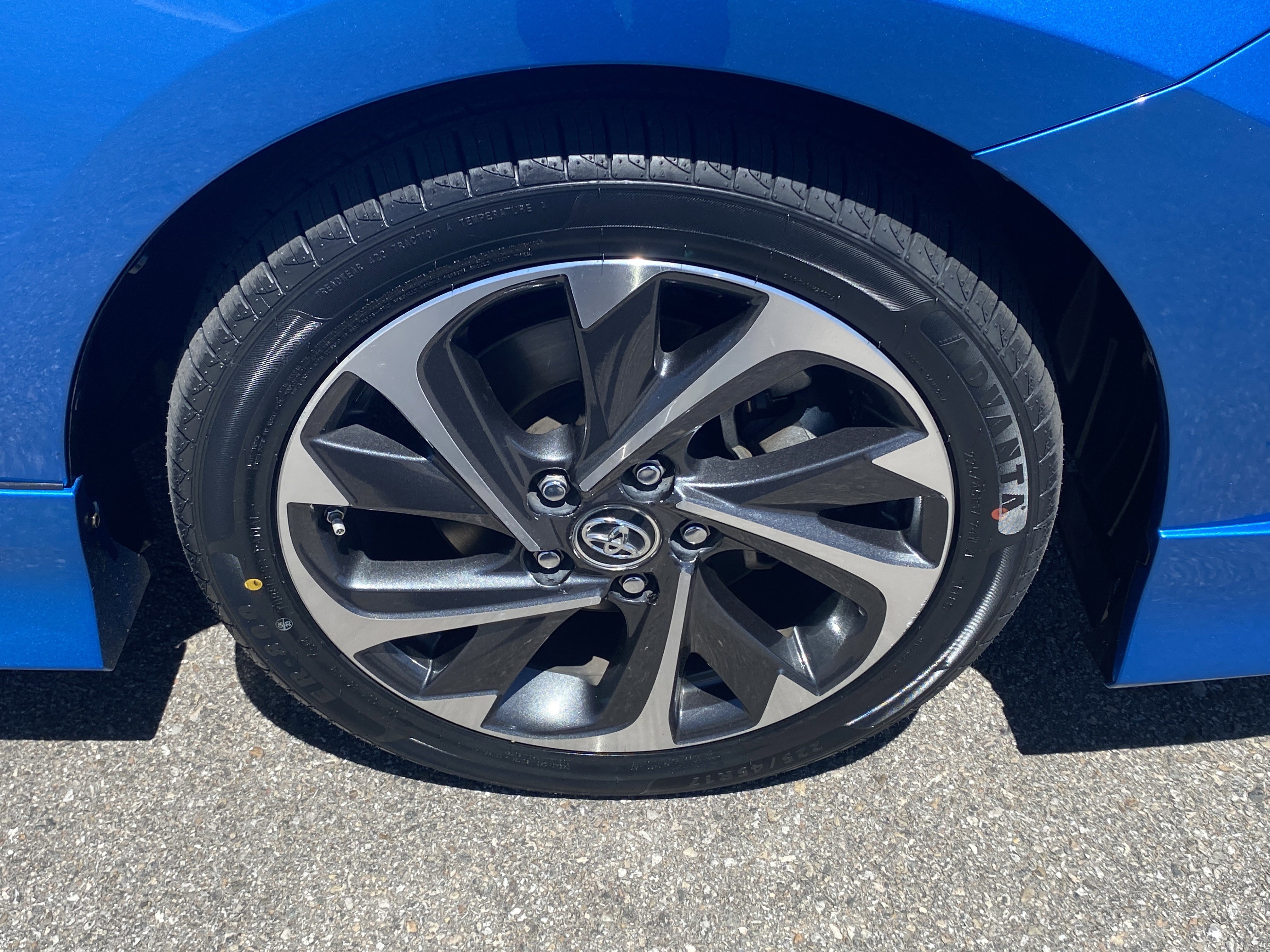 Used 2017 Toyota Corolla iM w/ All-Weather Mat Package FWD image 28