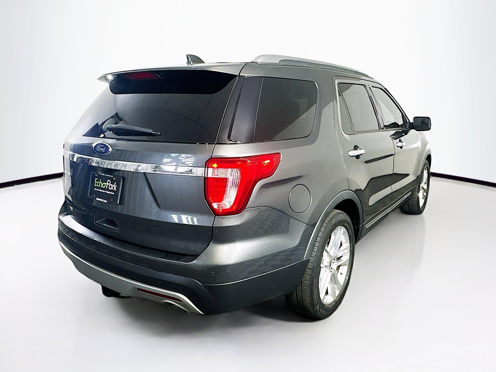 Used 2017 Ford Explorer Limited image 9