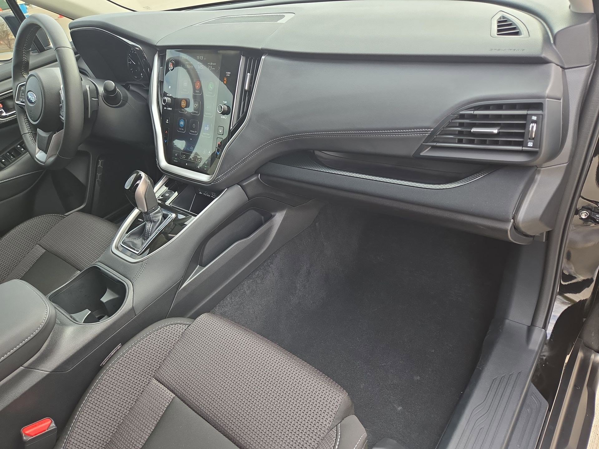 Used 2025 Subaru Outback Premium image 32