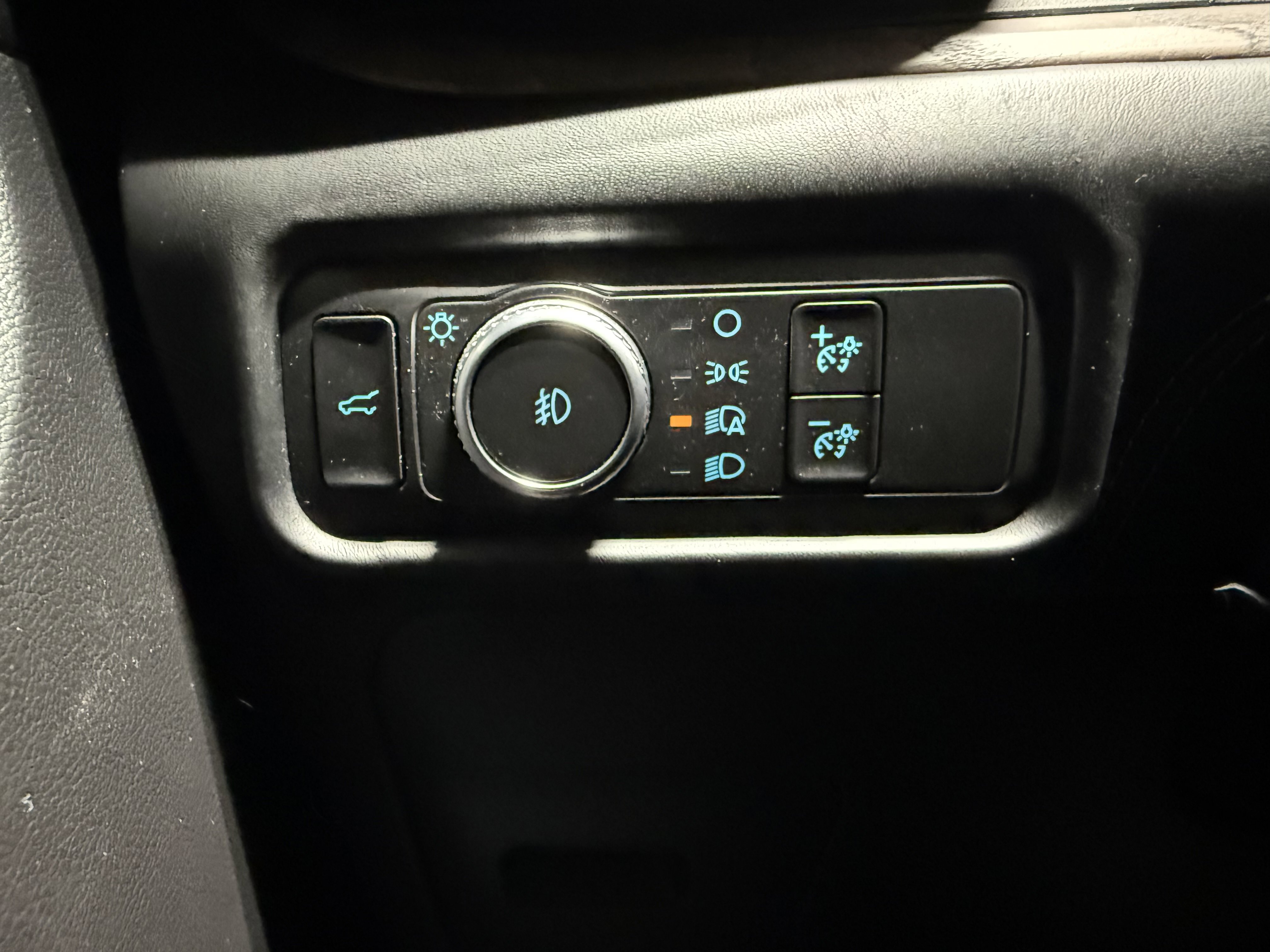 Used 2020 Ford Explorer Platinum AWD/4WD image 19
