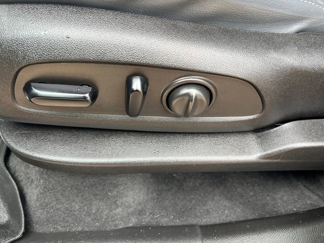 Used 2018 Chevrolet Traverse Premier image 12