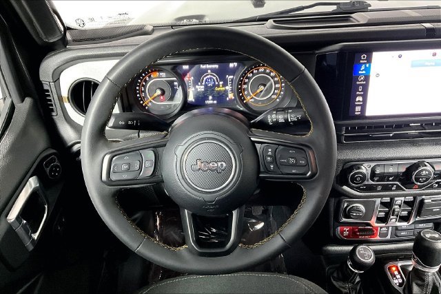Used 2024 Jeep Wrangler Unlimited Sport AWD/4WD image 6