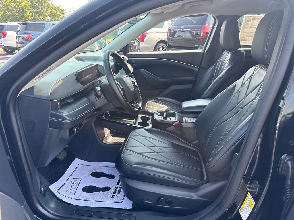 Used 2025 Ford Mustang Mach-E Select w/ Comfort Package Lite AWD/4WD image 22