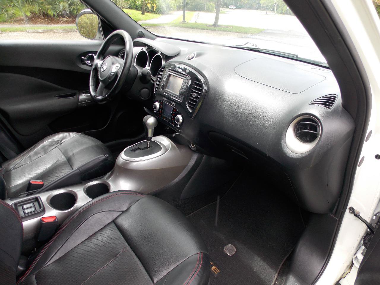 Used 2012 Nissan Juke SL w/ Sport Pkg image 13