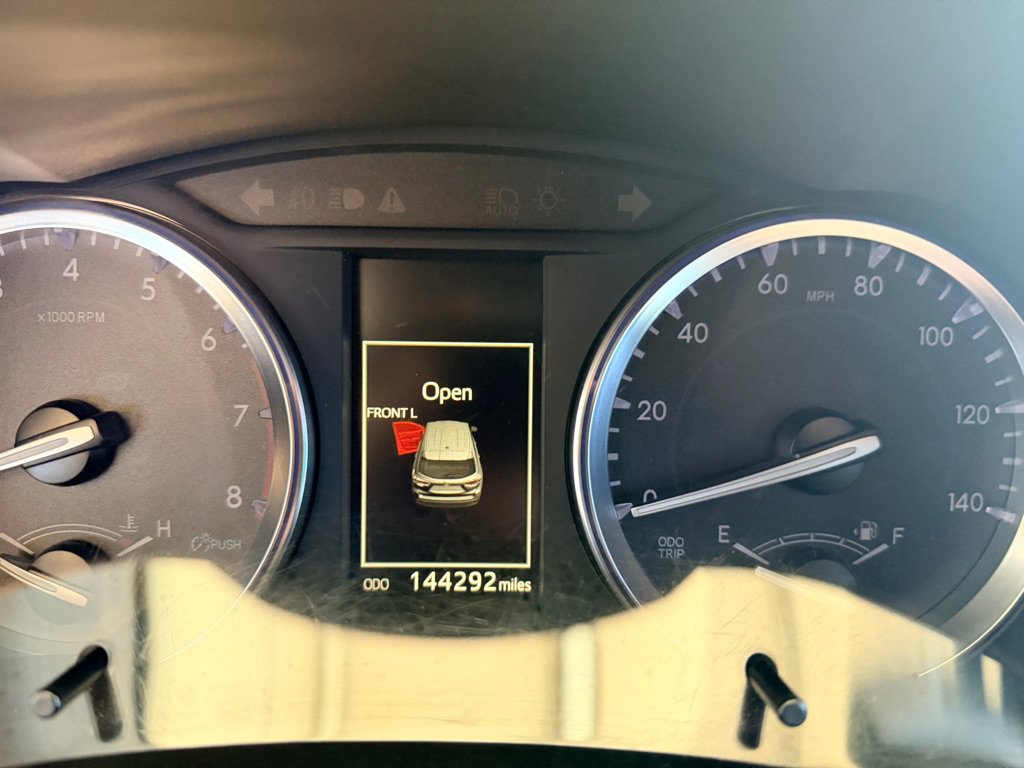 Used 2015 Toyota Highlander XLE image 10