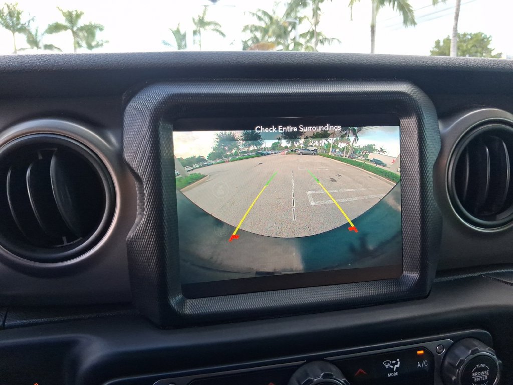 Used 2020 Jeep Wrangler Unlimited Sport S w/ Sun And Sound Package AWD/4WD image 24