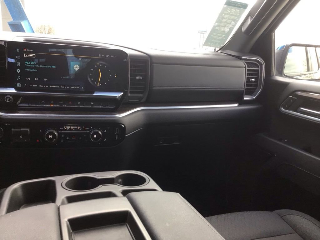 Used 2025 Chevrolet Silverado 1500 LT image 13