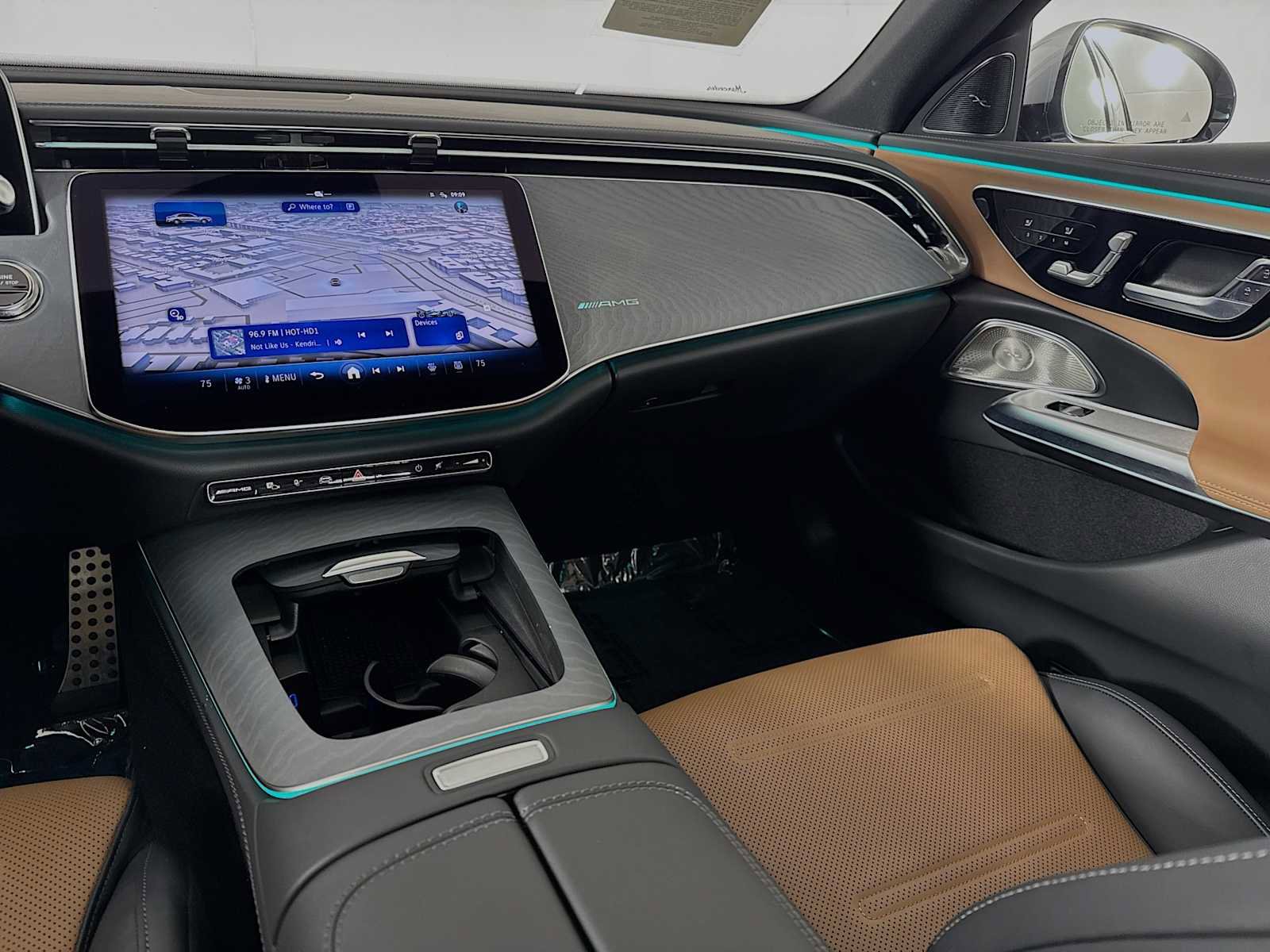 Used 2025 Mercedes-Benz E 53 AMG e 4MATIC Sedan image 22