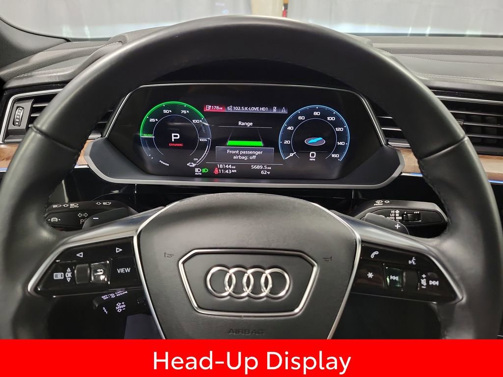 Used 2022 Audi e-tron Prestige w/ Prestige Package image 15