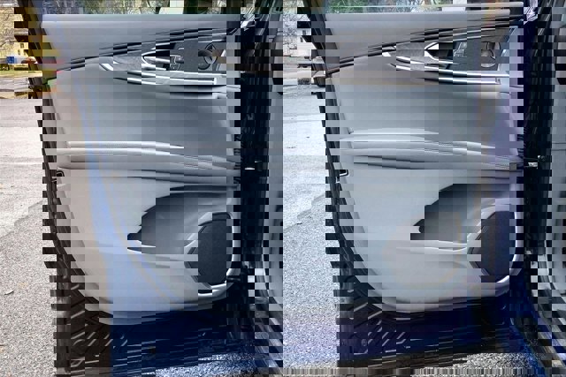 Used 2019 Lincoln Nautilus Reserve image 23