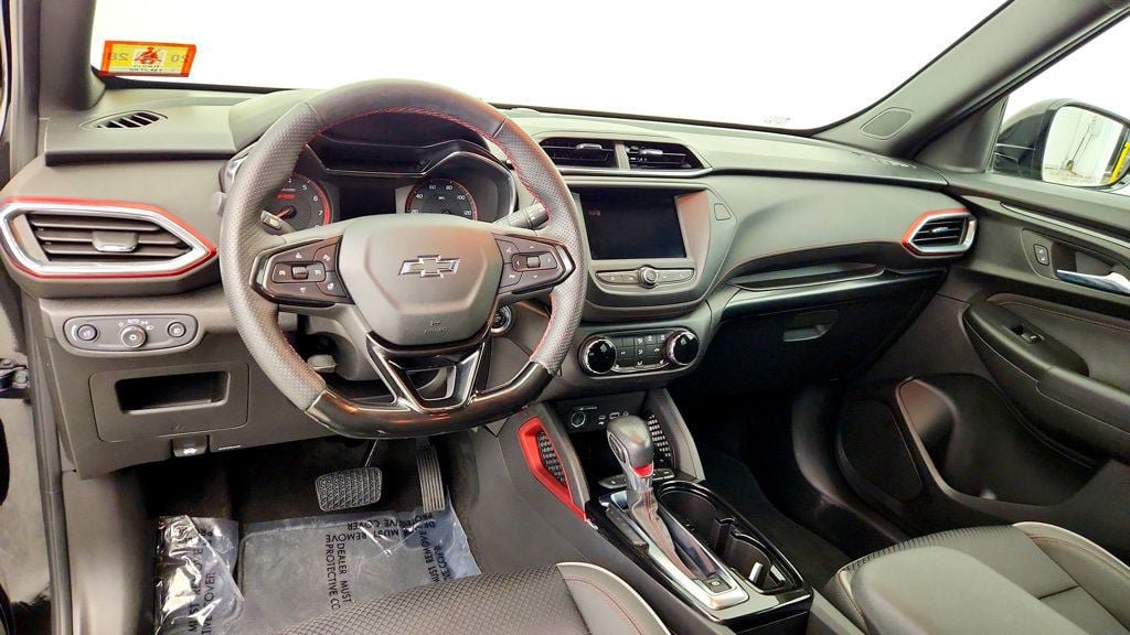 Used 2022 Chevrolet TrailBlazer RS AWD/4WD image 11