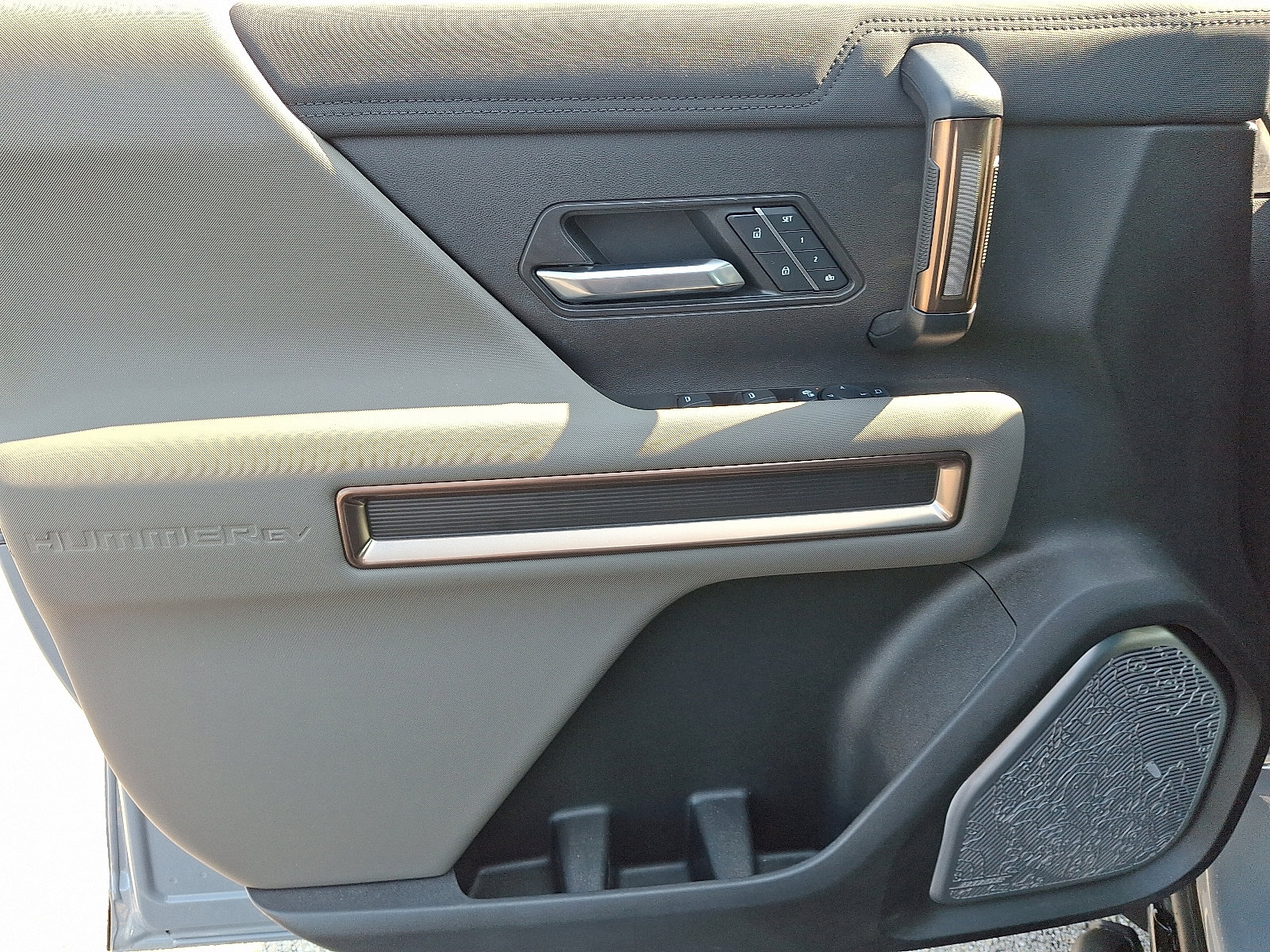 New 2025 GMC Hummer EV 3X w/ Extreme Off-Road Package image 11