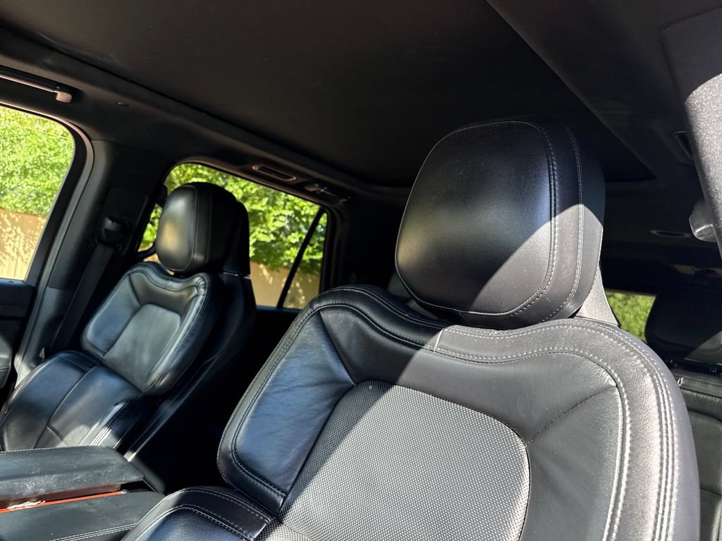 Certified 2021 Lincoln Navigator L Reserve AWD/4WD image 12