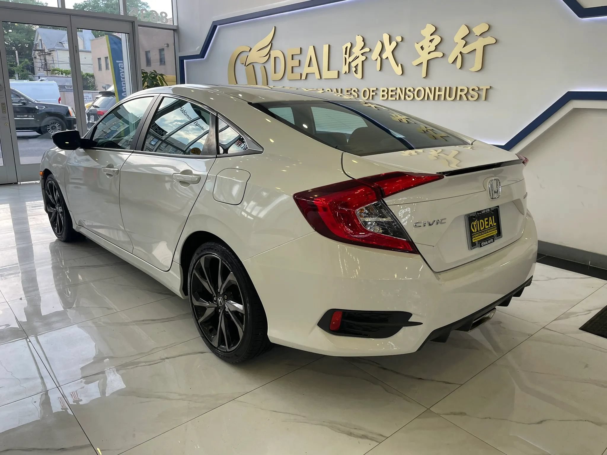 Used 2019 Honda Civic Sport image 5