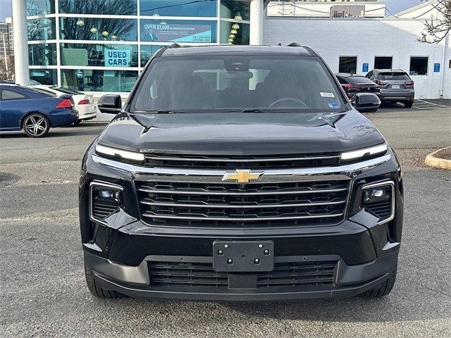 Used 2025 Chevrolet Traverse LT w/ Enhanced Driving Package image 6