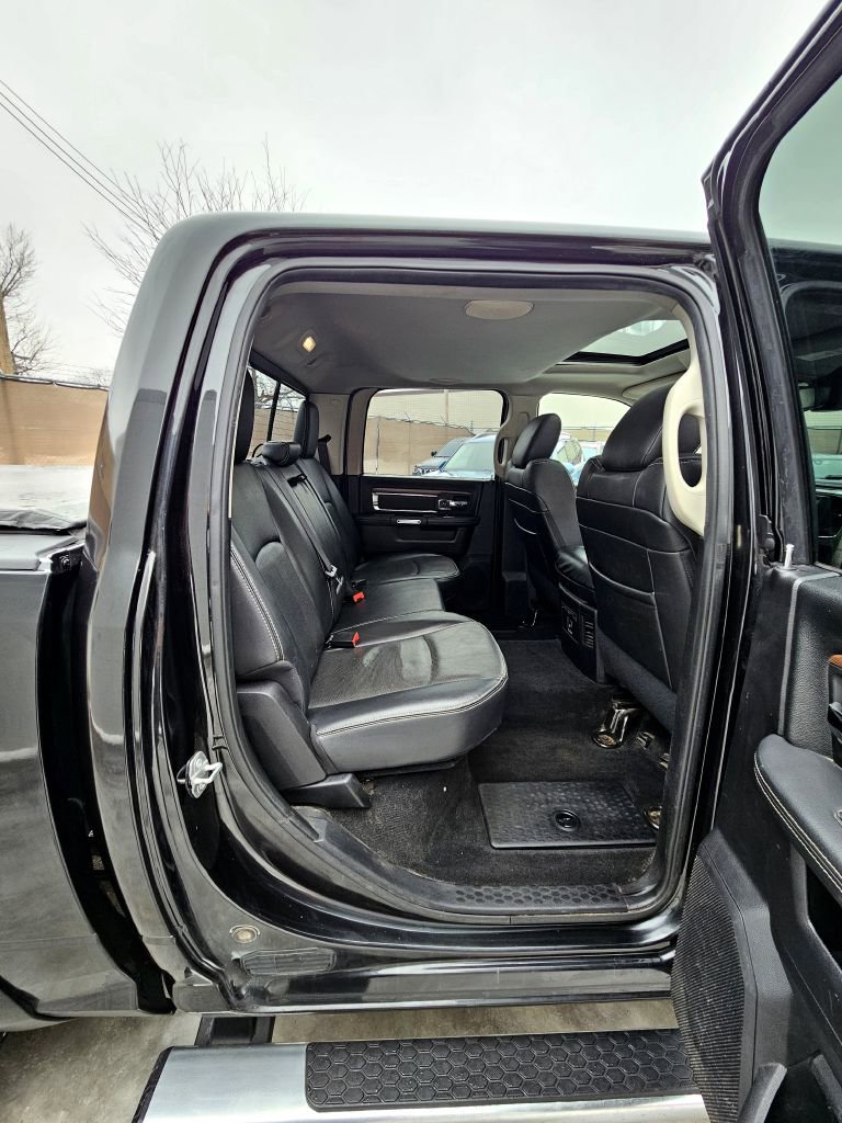 Used 2016 RAM 1500 Laramie w/ Convenience Group image 9