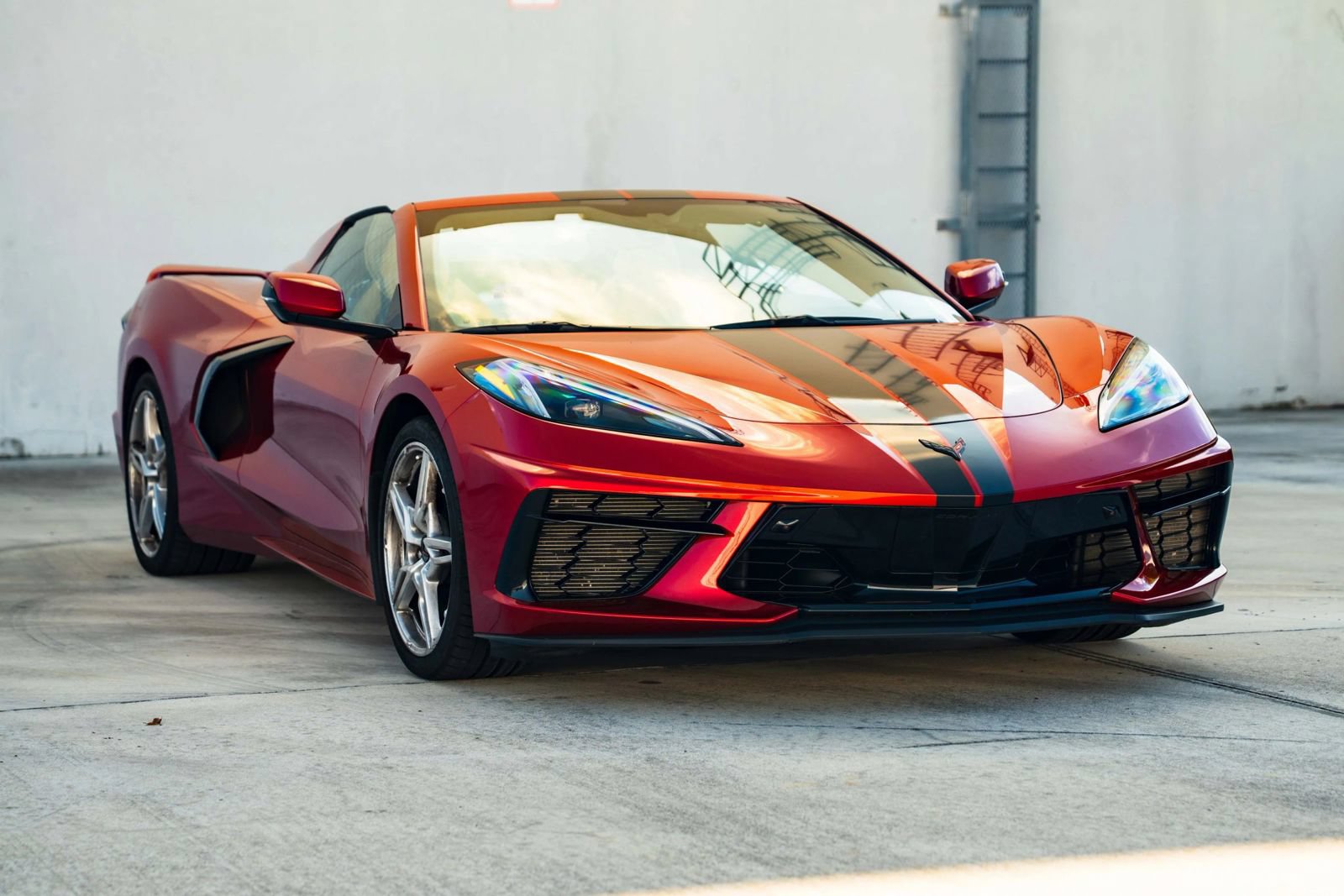 Used 2021 Chevrolet Corvette Stingray Premium Conv w/ Z51 Performance Package RWD image 2